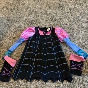 Vampirina Costume — 3/4